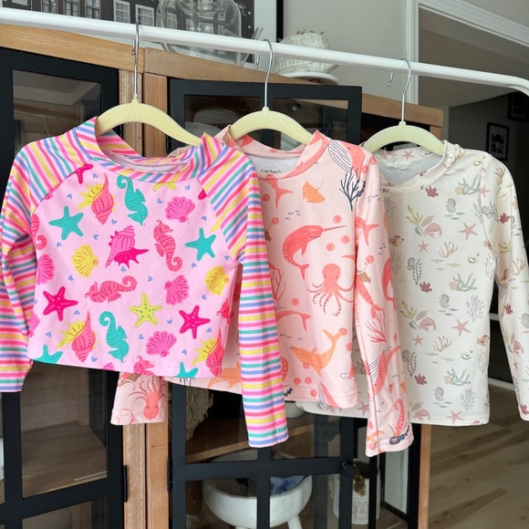 Lot of 3 Swimsuit top rashguards toddler girl ocean animals h&m mermaids - Picture 3 of 10